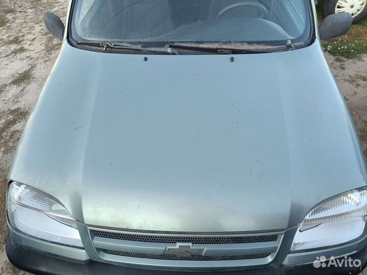 Капот chevrolet niva