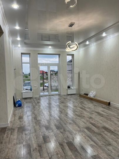 Дом 180 м² на участке 5,5 сот.