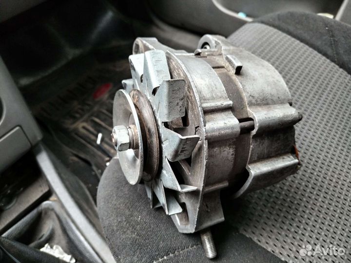 Генератор ваз 2107. 2105.2101. Нива