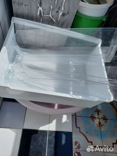 Ящики и полки для холодильника