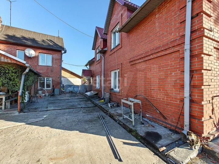 Коттедж 380,9 м² на участке 14 сот.