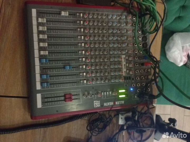 Пульт Allen Heath ZED 14