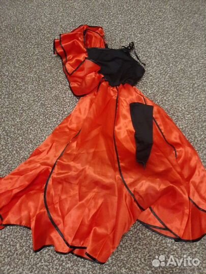 Испанское платье