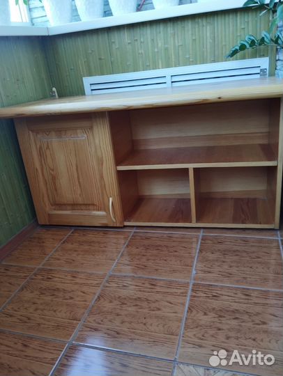 Полка настенная навесная бу