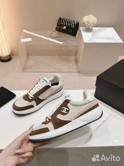 Женские кроссовки chanel