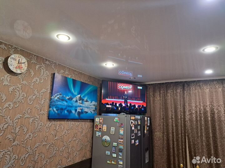 Продам smart Телевизор 43 диагональ