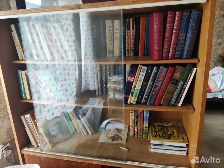 Отдам бесплатно книги