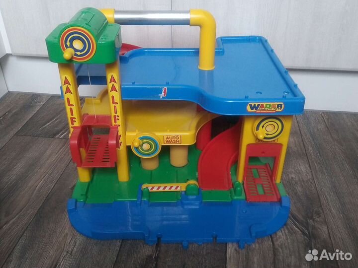 Парковка 3-х ярусная