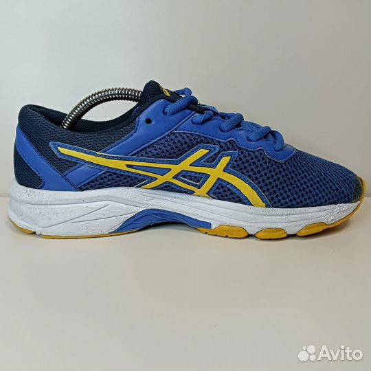 Asics GT-1000