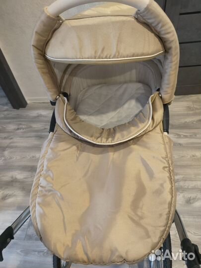Продаётся детская коляска