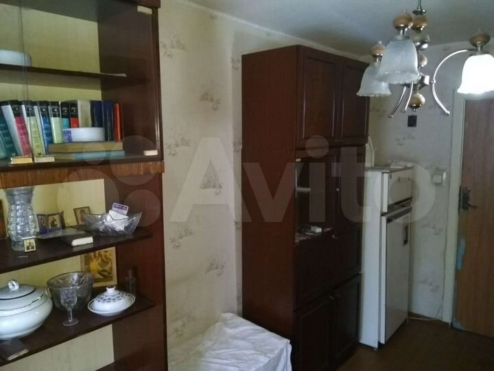 Комната 12 м² в 6-к., 2/5 эт.