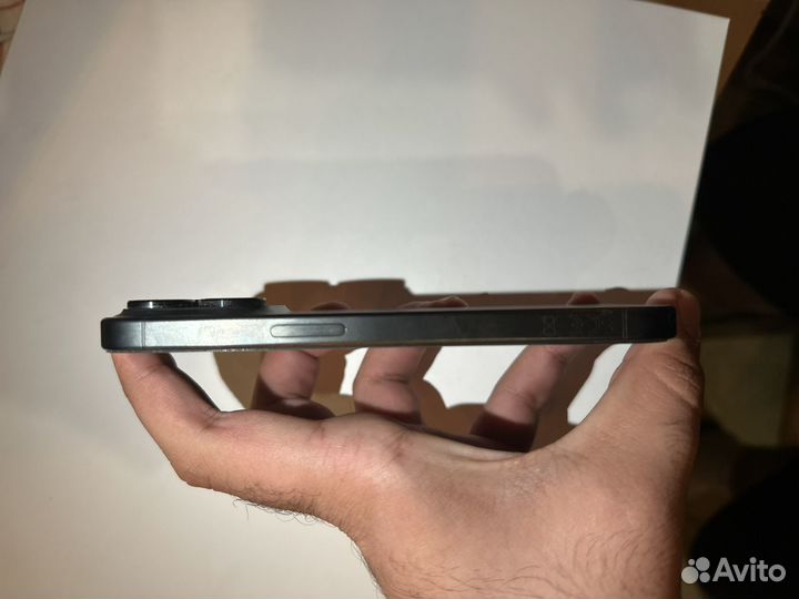 iPhone 15 Pro, 256 ГБ