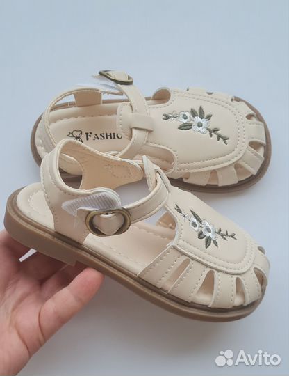 Босоножки для девочки