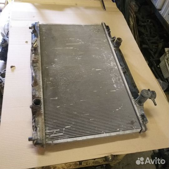 Радиатор охлаждения toyota camry 40