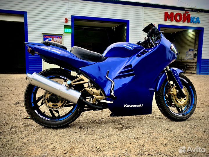 Kawasaki ZXR Ninja