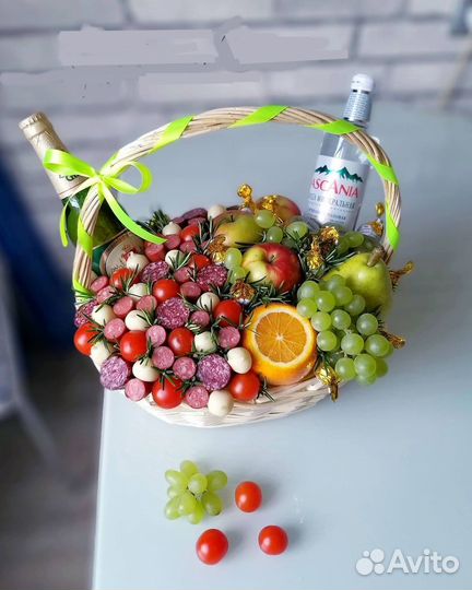 Подарочные корзины, фруктовые корзины, мясные