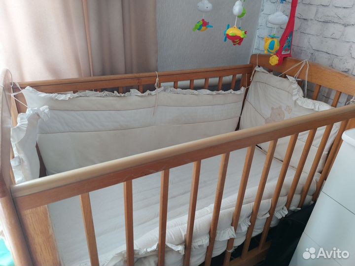 Детская кровать с матрасом