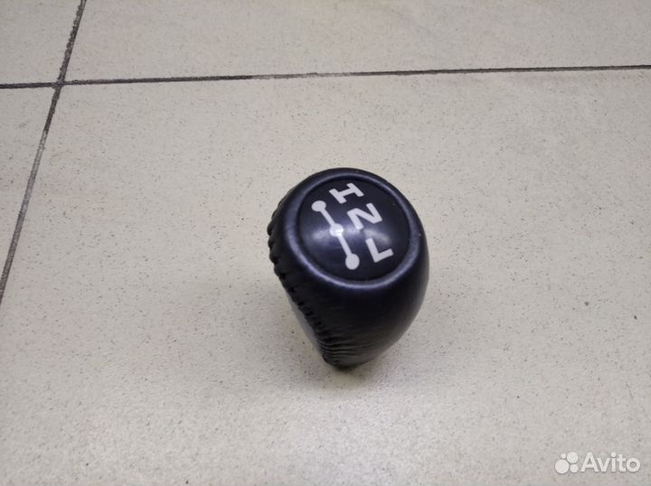 Рукоятка рычага кпп Land Cruiser (100) 1998-2007