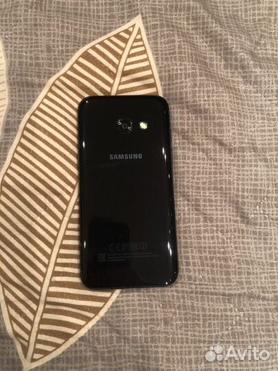 Samsung Galaxy A3 (2017) SM-A320F/DS, 2/16 ГБ