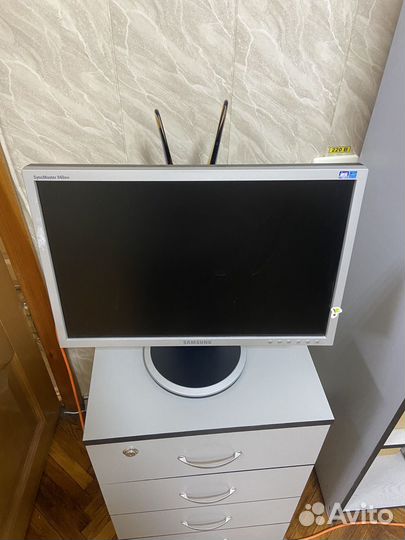 Монитор Samsung