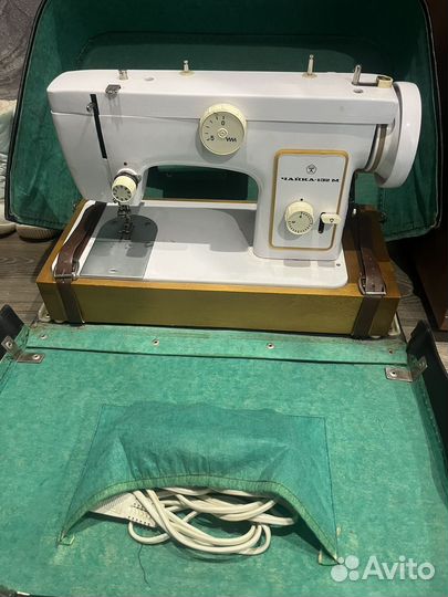 Швейная машинка чайка 132м