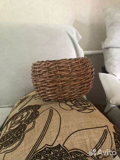 Кашпо из искуственного ротанга