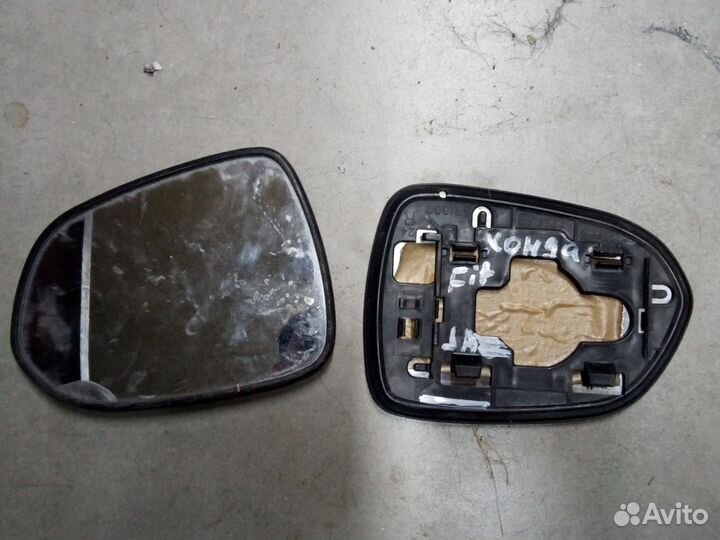 Зеркальный элемент Honda Fit левое правый