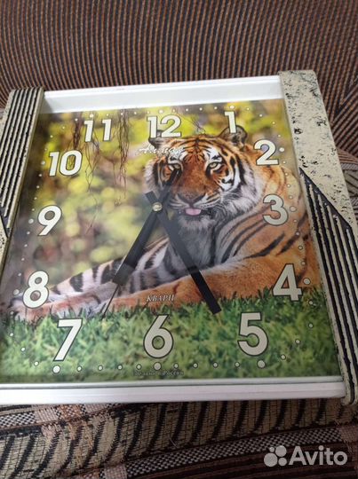 Часы настенные