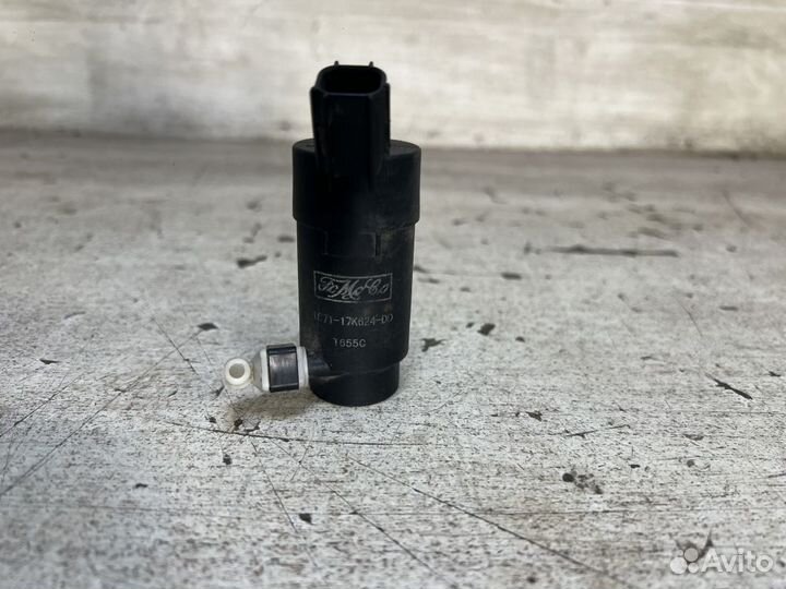 Насос омывателя лобового стекла Ford Focus III (20