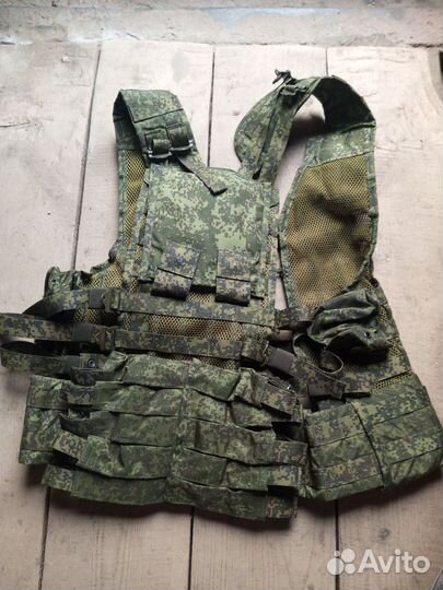 Разгрузочный жилет