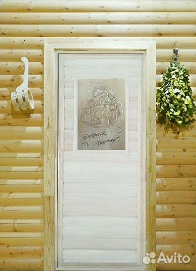 Деревянная дверь