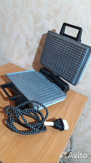 Электрическая вафельница СССР