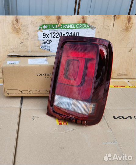 Фонарь задний правый Amarok 2013- 2023