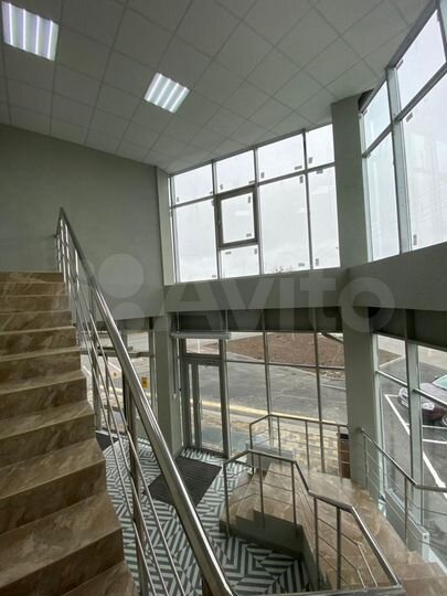 Свободного назначения, 740 м²