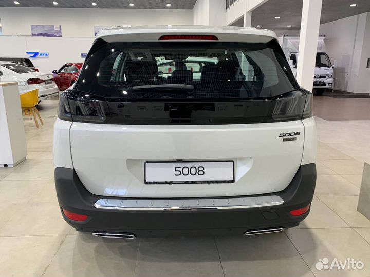 Peugeot 5008 1.8 AT, 2023