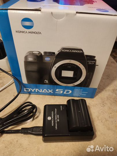 Зеркальный фотоаппарат Konica Minolta Dynax 5D