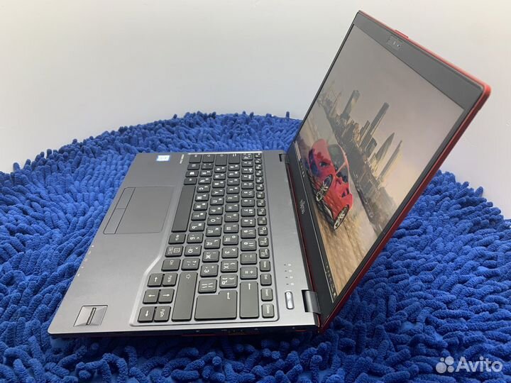 Ноутбук Fujitsu i5/12Gb/512SSD/вес 900 гр., Япония