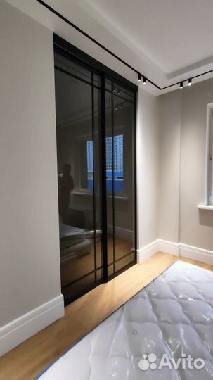 Раздвижная перегородка с матовым стеклом