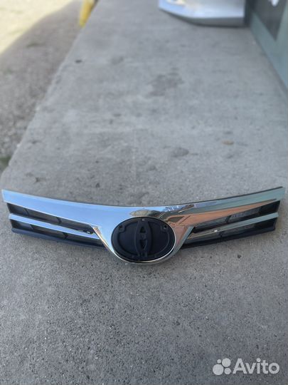 Верхняя решетка corolla 180 ресталинг