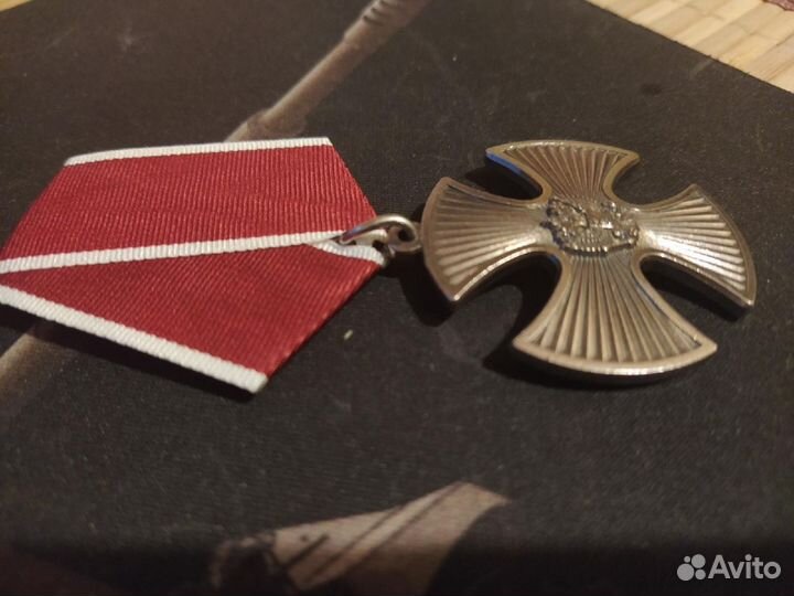 Крест на колодке