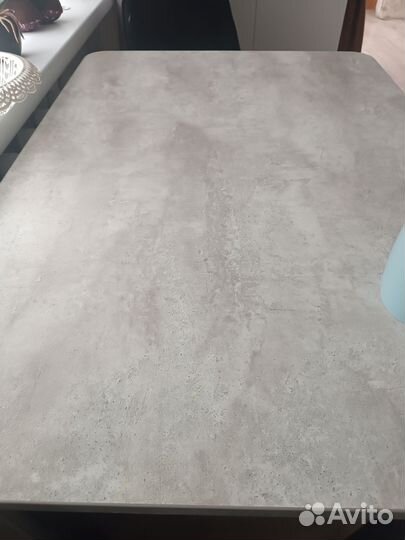 Кухонный стол и стулья комплект