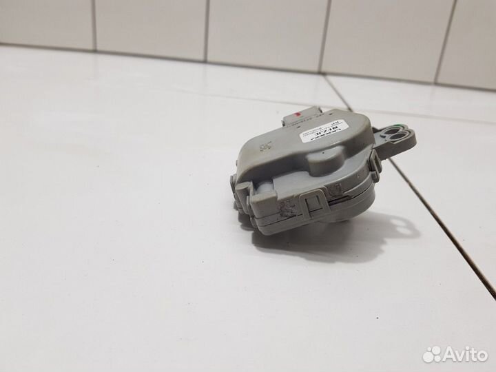 Моторчик привода заслонок отопителя