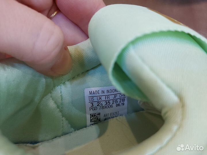 Кроссовки adidas 35 в идеале