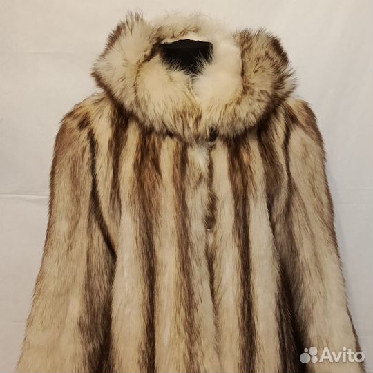 Шуба енот белый