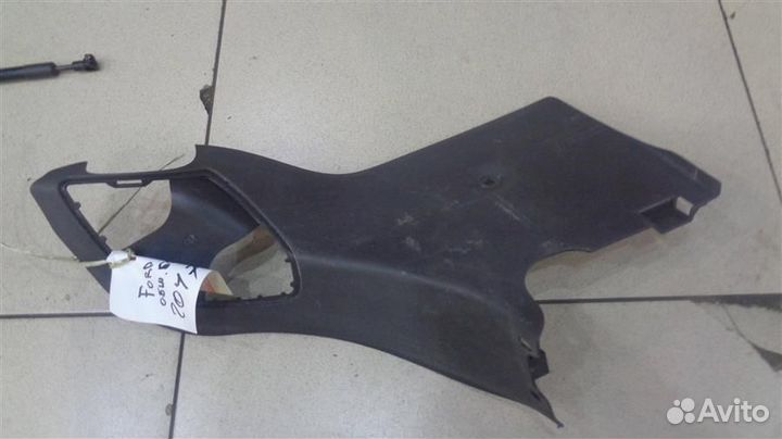 Обшивка багажника левая Ford Focus 3 2011-2018