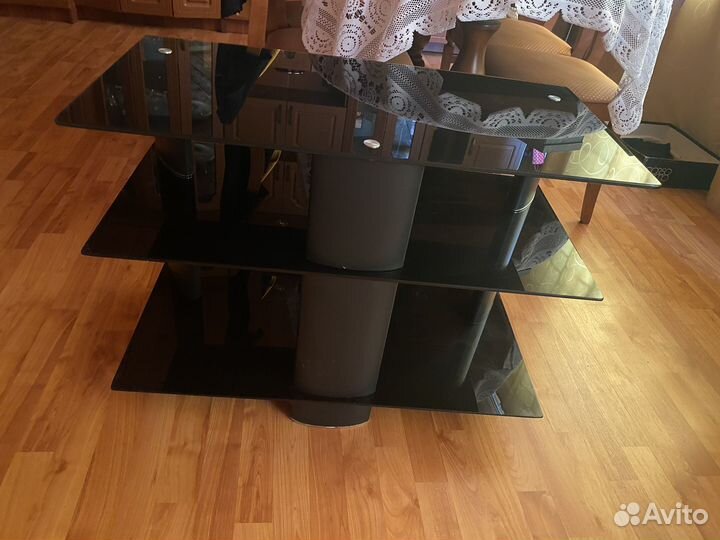 Стеклянная тумба