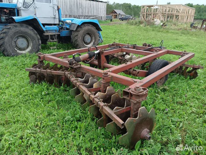 Трактор ХТЗ Т-150К, 1990