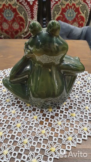 Статуэтка лягушка