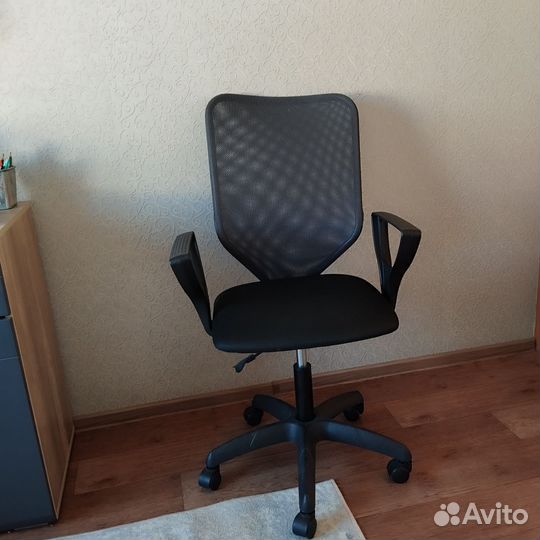 Компьютерное кресло