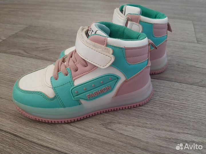Кроссовки для девочки 29 размер